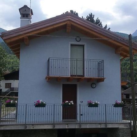 Casa Vacanze Chez Sapin Fénis Zimmer foto