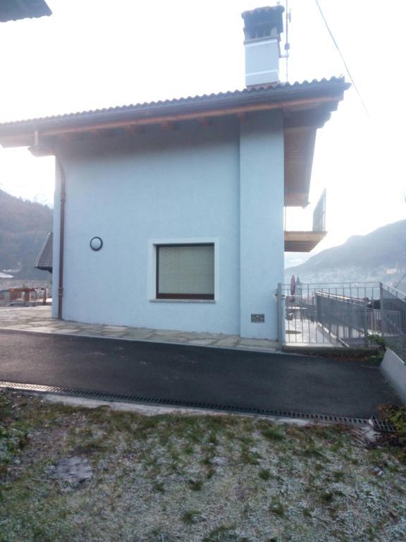Casa Vacanze Chez Sapin Fénis Exterior foto